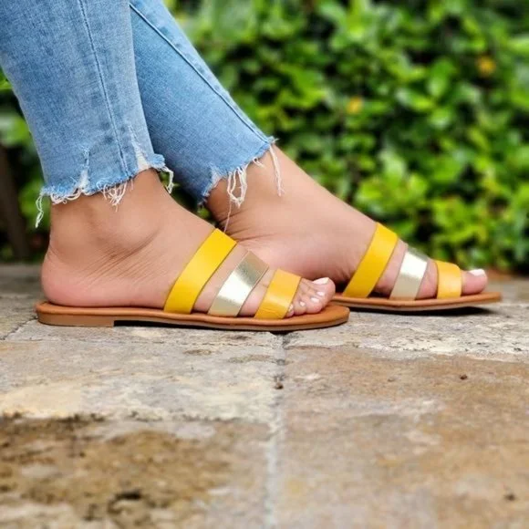 NWOT Strappy Slide Sandals Yellow Color - Picture 1 of 3